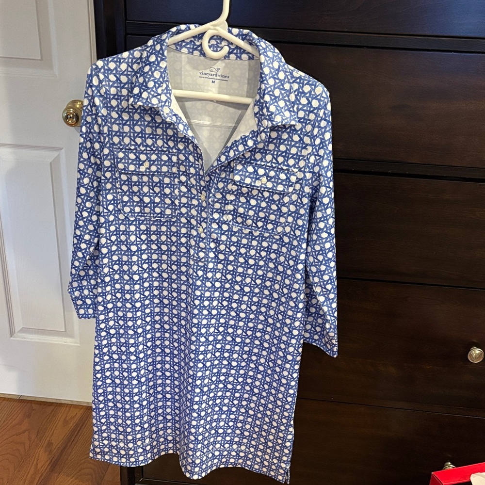 Vineyard Vines Blue and White dress
